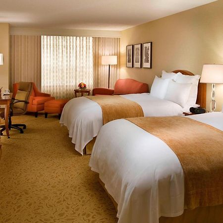 Toronto Airport Marriott Hotel Kültér fotó