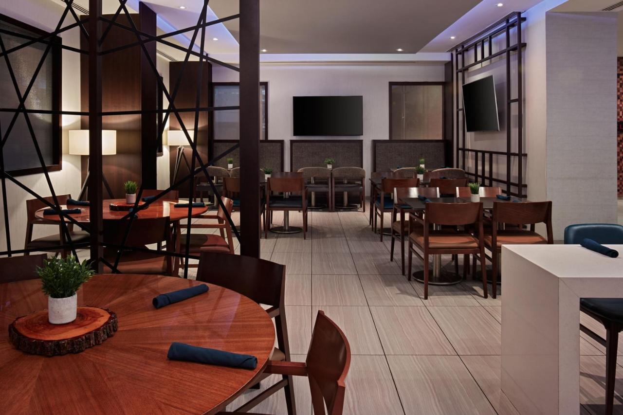 Toronto Airport Marriott Hotel Kültér fotó