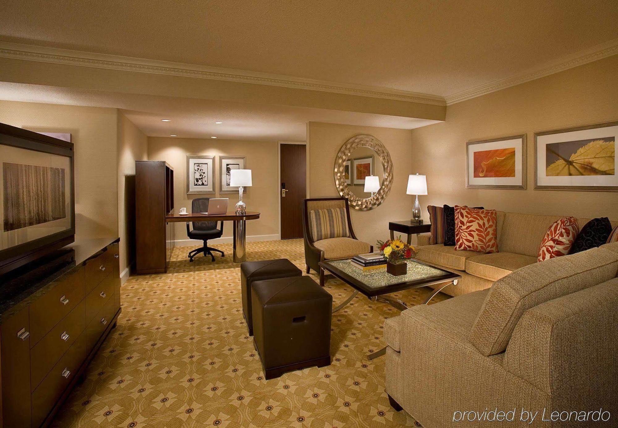 Toronto Airport Marriott Hotel Szoba fotó